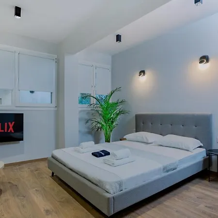 Appartement Luxury Downtown α2 *